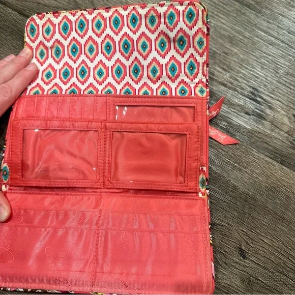 Vera Bradley Trifold multi patterned billfold - Picture 8 of 8